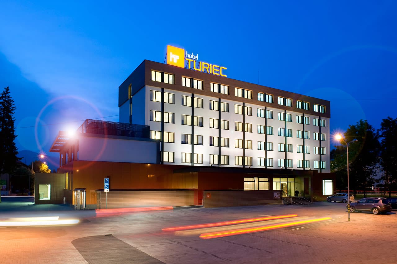 Hotel Turiec exteriér noc